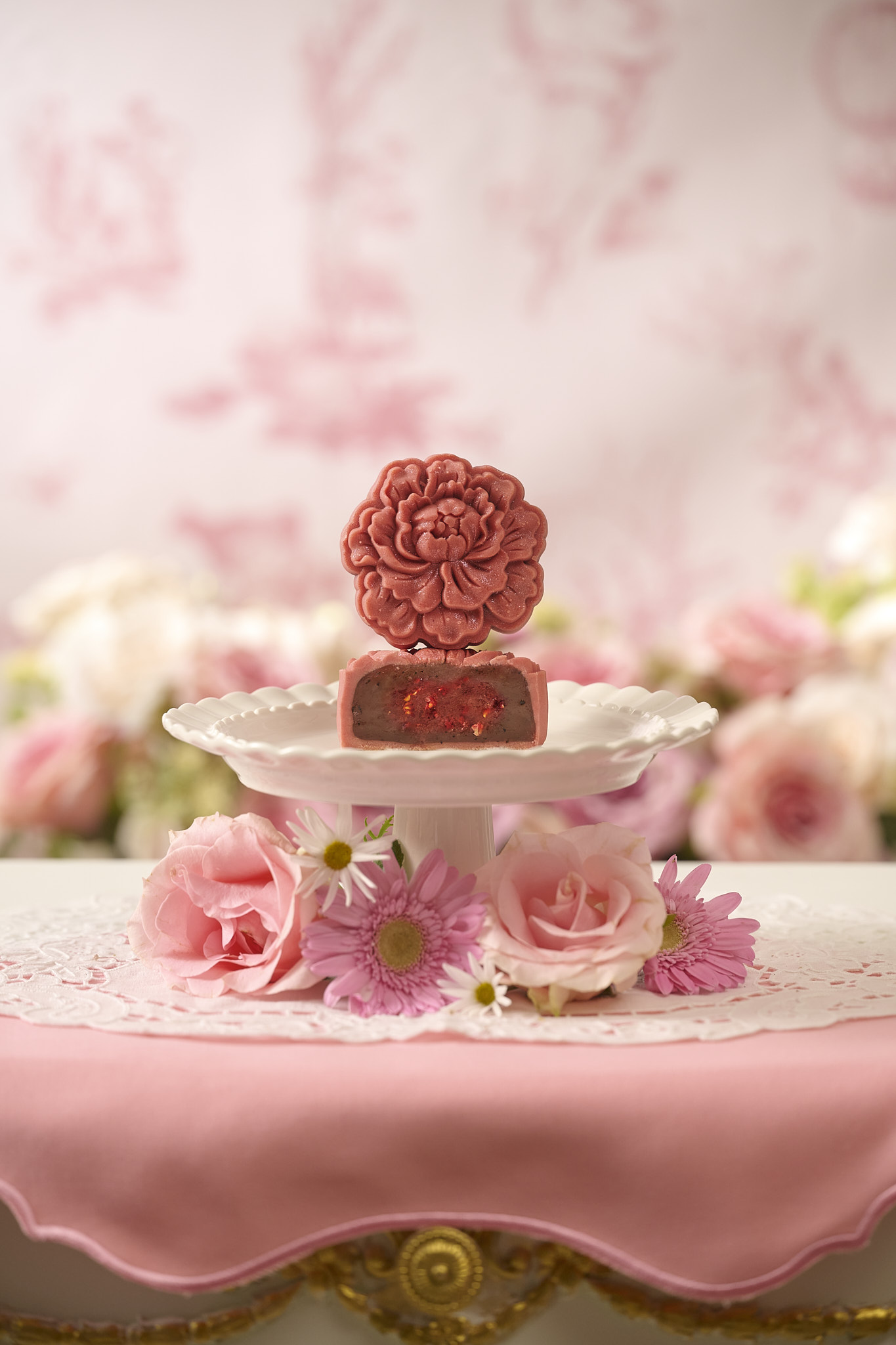 Mixed Berry Lotus with Raspberry Rose