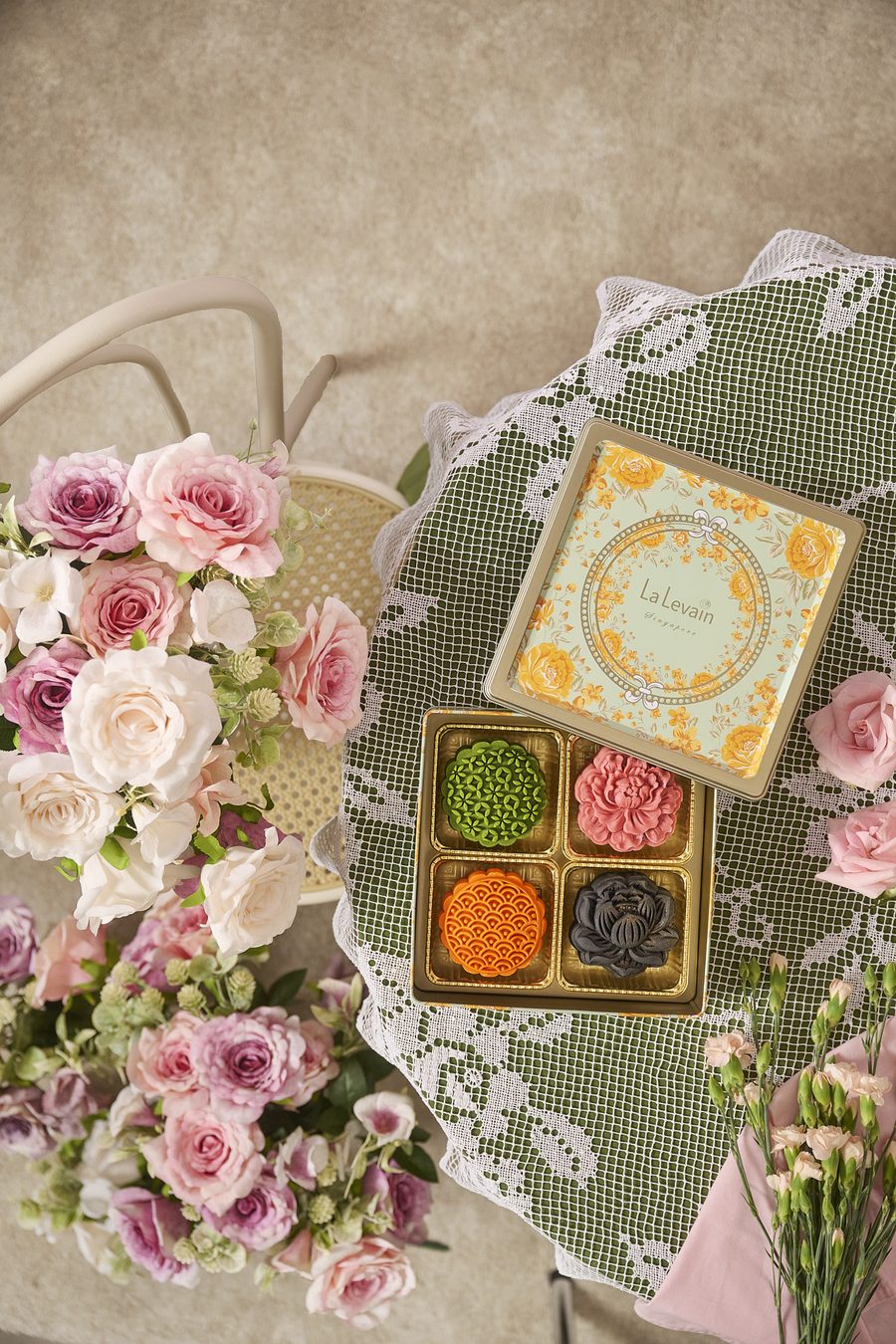 Le Coffret, the collector's tin