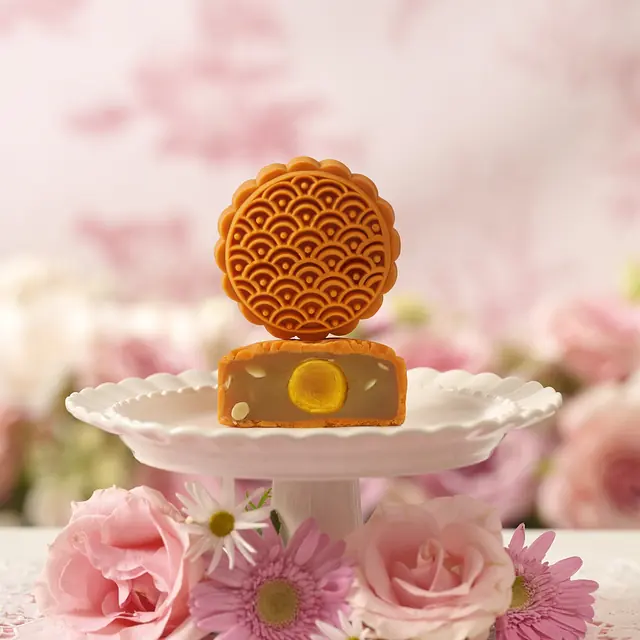 White Lotus with Salted Egg Yolk